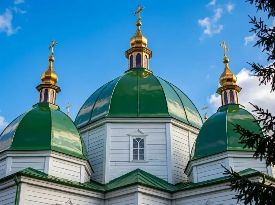 Куполи та бані церкви